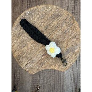 Macrame Daisy Flower Keychain Black White Purse Charm FAST SHIP NEW